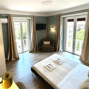 2* Pensión San Pietro 84